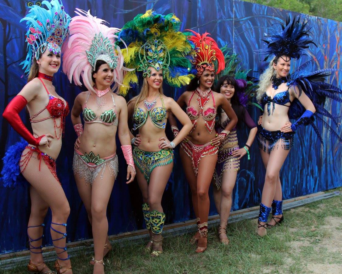 Samba flashmob at Woodford Folk Festival 2015